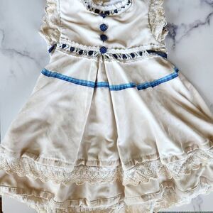 Vintage handmade A-line 3-4t girls toddler cream cottage dress macrame scalloped